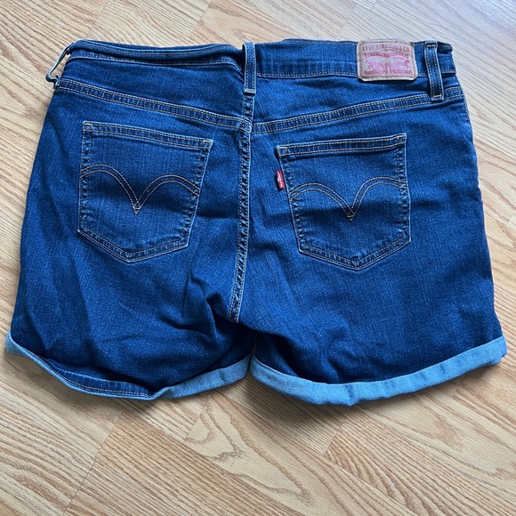 Levi’s Womens Shorts - Picture 3 of 4